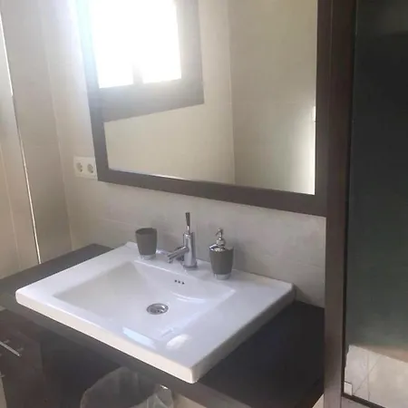 With 4 Bedrooms In Sanjenjo With Private Pool Enclosed Garden And Wifi 1 Km From The Beach 别墅 桑亨霍