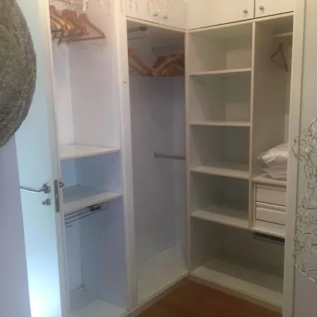 With 4 Bedrooms In Sanjenjo With Private Pool Enclosed Garden And Wifi 1 Km From The Beach *